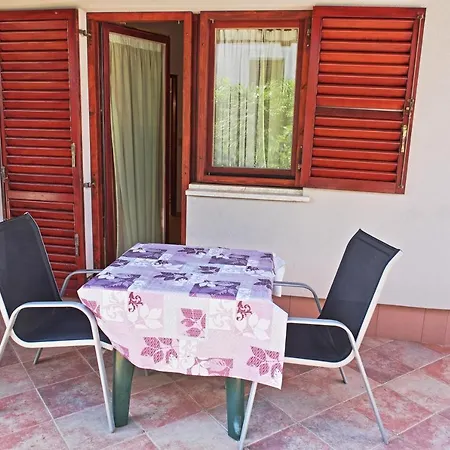 Apartment Vratovic *