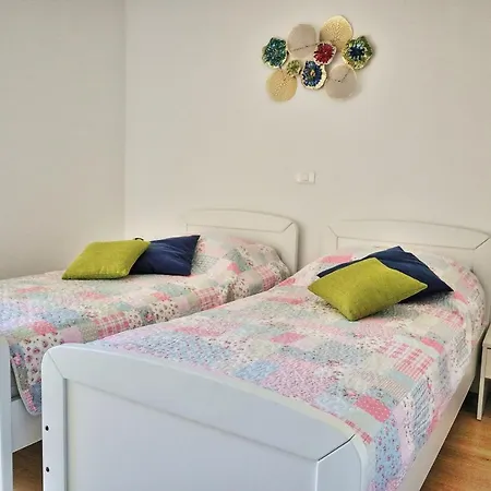 Vratovic Apartment